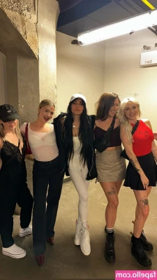Lights Poxleitner [ lights-poxleitner ] - Do you want to fuck me  I just woke up and my pussy is wet  Daddy