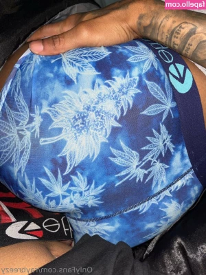 raybreezy - Does this intimidate you or turn you on