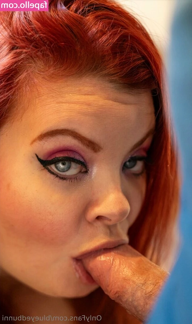 blueyedbunni - Would you rather masturbate next to each other all day or have sex
