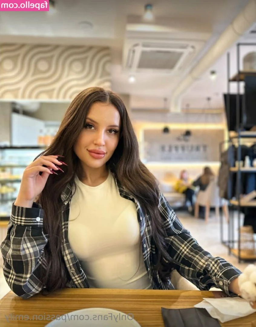 passion.emily [ passion-emily ] - Sexy🦊