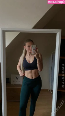 Emily Erdbeer [ emily-erdbeer ] - My very 1st video ever made will be released at 12:30 pm eastern time