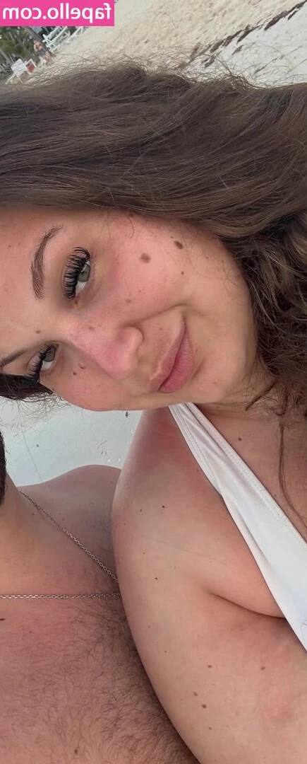 thisisnotdimi - I wish I could fuck myself from behind 🥺 I have the cutest little