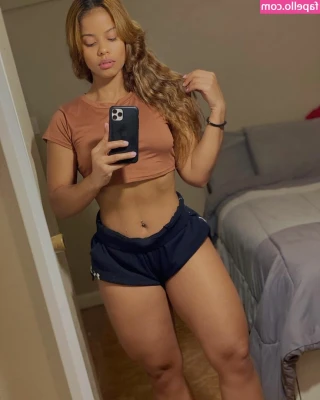 Marleny Canela [ marleny-canela ] - I’m feeling cheeky
