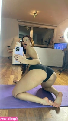 sweetgirl_xoxo [ sweetgirl-xoxo ] - Going live in 15 minutes 😈