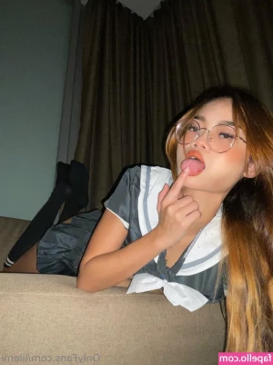 lilemi - Buenos días   Mis perversos amores  Me puse muy cachonda en la