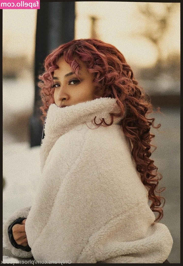 jmoves - She a lil thicky thick