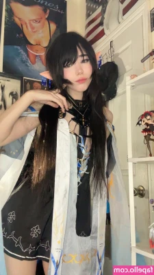 ashisbees - Short booty shaking clip instead of a pic today xD