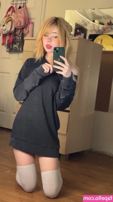 ashisbees - Sunday funday     Anyone doing anything naughty today