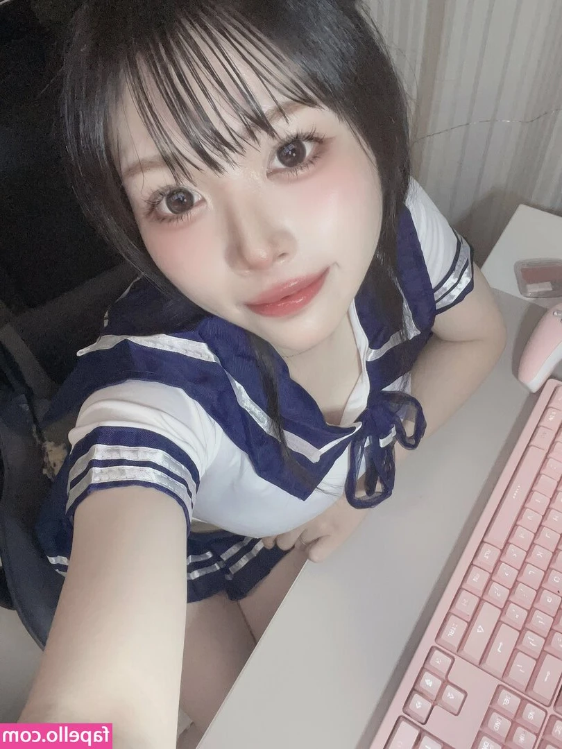 Tsukitsuka - Okay new plan! What days work best to watch my live steam?