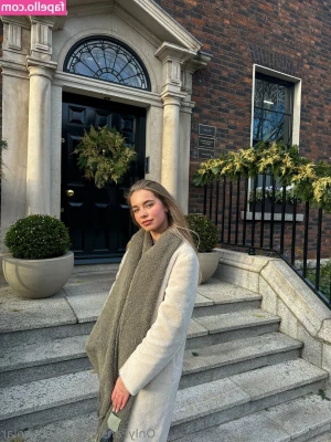naomisolar - Yes Daddy Heff  You know that I love your spit    It s National Kink