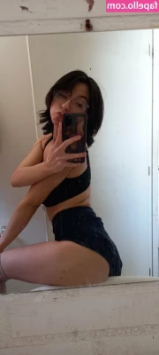coquettekenn - Hope your week is off to a great start