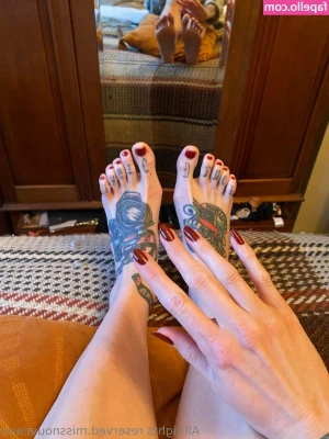 missnouveaux - Fetish is feet and squirt  love  don t miss these 3 videos in which