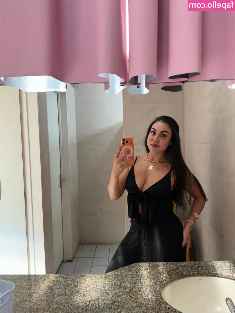 Marcella Cesco [ marcella-cesco ] - Delayed cumshot?