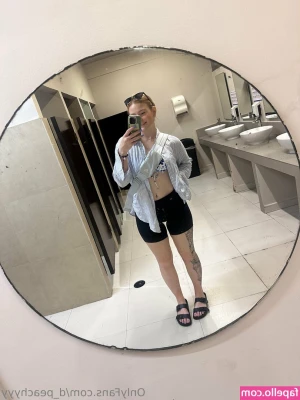 d_peachyyy - This lovely piece right here, damn, gonna fuck some shit up!!!