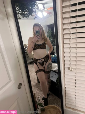 d_peachyyy [ d-peachyyy ] - Wanna jingle my bells?