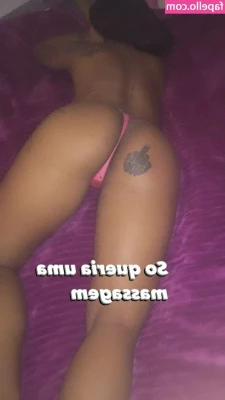 DJ Moana [ dj-moana ] - Fresh out the shower 😉