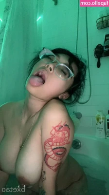 Bxetao - feeling: horny