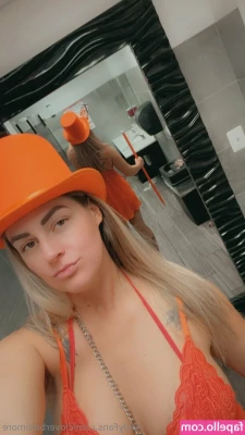 cloverbaltimore - Hey babes  Tip over  7 and I ll send you a special video in your DMs