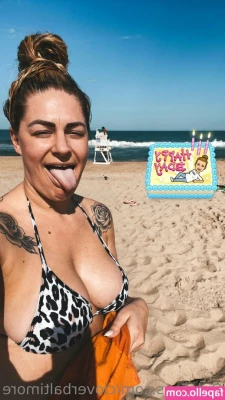 cloverbaltimore - I consider myself very cute and sexy! Don't you think that I'm close