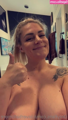cloverbaltimore - Mommy rewards you with a handjob  You been such a good boy for mommy