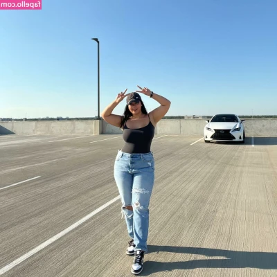 itscasualkai - Wanna watch my huge boobies bounce around in this tube top? Be