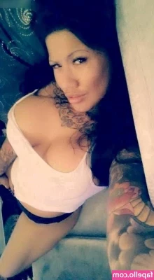 Catherine Teufelsweib [ catherine-teufelsweib ] - suns out, buns out 🍑