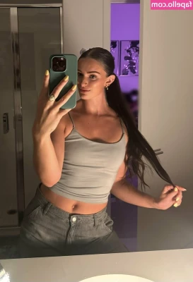 Mommy Gabi [ mommy-gabi ] - I really want you to think about me the next time you cum.