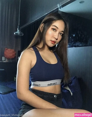 lil_mayaa [ lil-mayaa ] - 😜 had to post all I had took