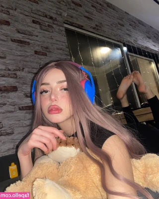 Maria Anroenko [ maria-anroenko ] - Shannon and Kara