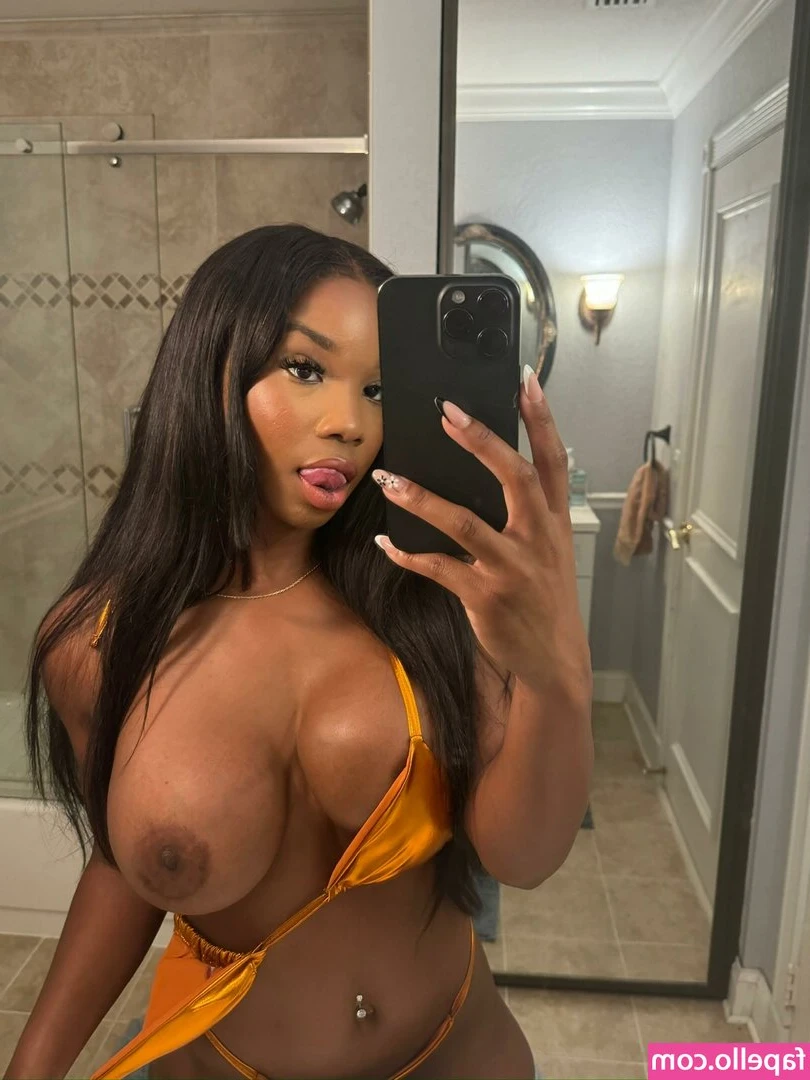 Jasmine Hayes [ jasmine-hayes-1 ] - Twerking Tuesday ?