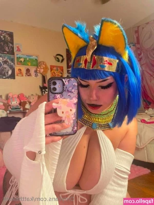 KatTheKunt - Grab a life jacket before diving in this pussy 💦