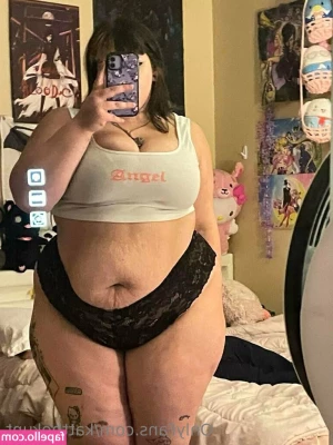 KatTheKunt - I m getting closer  Send tips to help me out  Still sexy pregnant