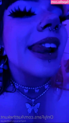 KatTheKunt - Should I spank you?