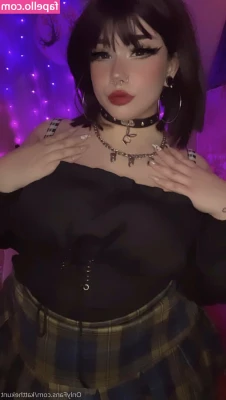 KatTheKunt - Feeling SO excited about the set Im releasing tonight...🤭