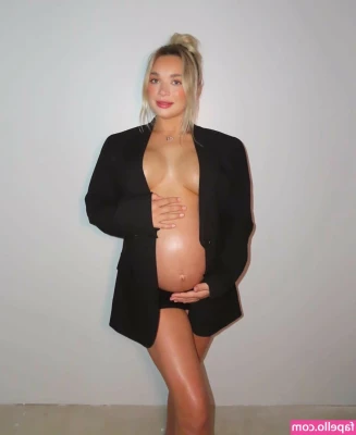 Natalie Decker [ natalie-decker ] - I want you to caress my body in nature and so slowly entered my