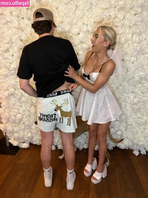 Natalie Decker [ natalie-decker ] - Feeling a little sick today you guys  Do you still think I looks cute