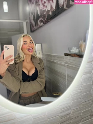Natalie Decker [ natalie-decker ] - @gfe-michelle suscribe love!