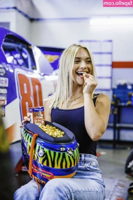 Natalie Decker [ natalie-decker ] - Like the new training shorts