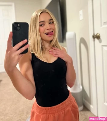 Natalie Decker [ natalie-decker ] - Hi guys! So the saddest thing happened last night… my vibrator died