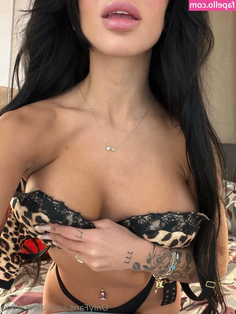 Alessia Carlino [ alessia-carlino ] - Be my Valentine 💝 I will tell you in my own voice how much you