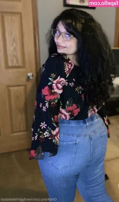 itsaaliyahjadee - feelin frisky  my VIP page is getting all the action today    