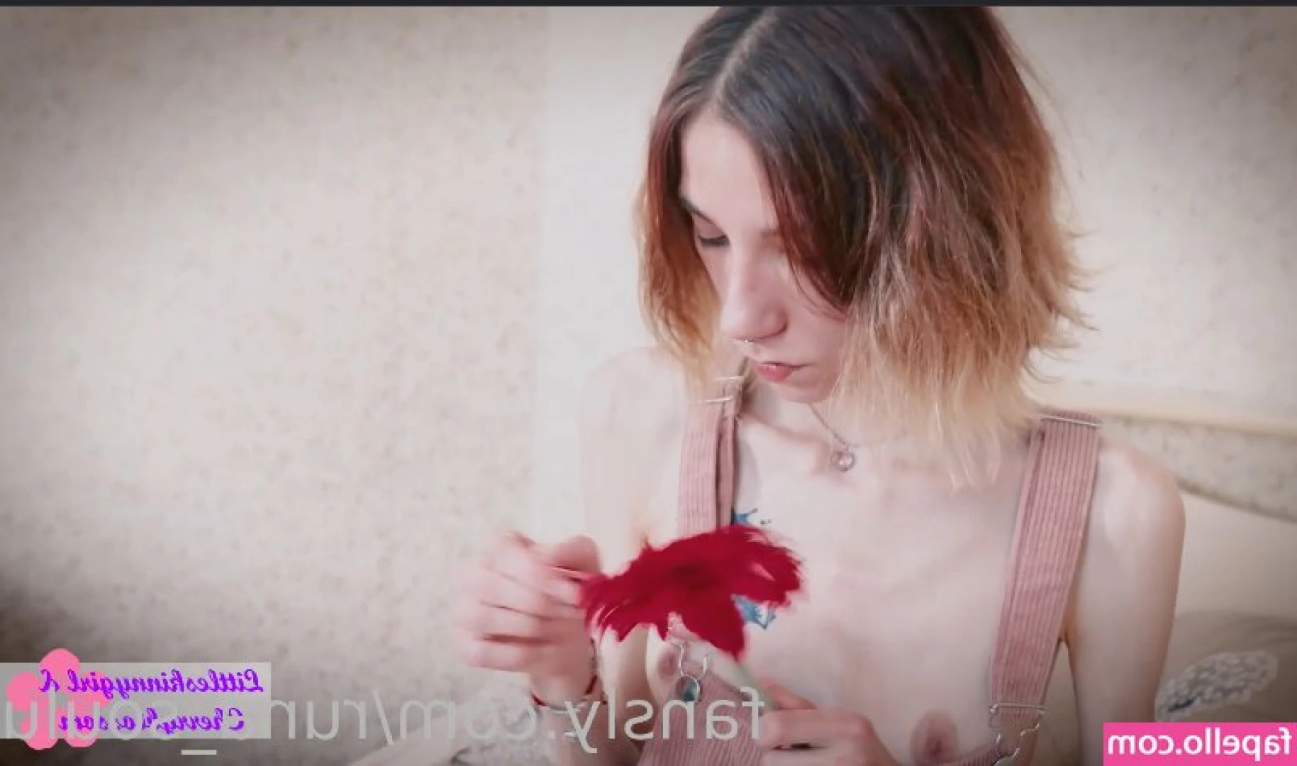 runa_soulu [ runa-soulu ] - Flashing my boobs and belly while I’m at work 🙈🙊 fuck my