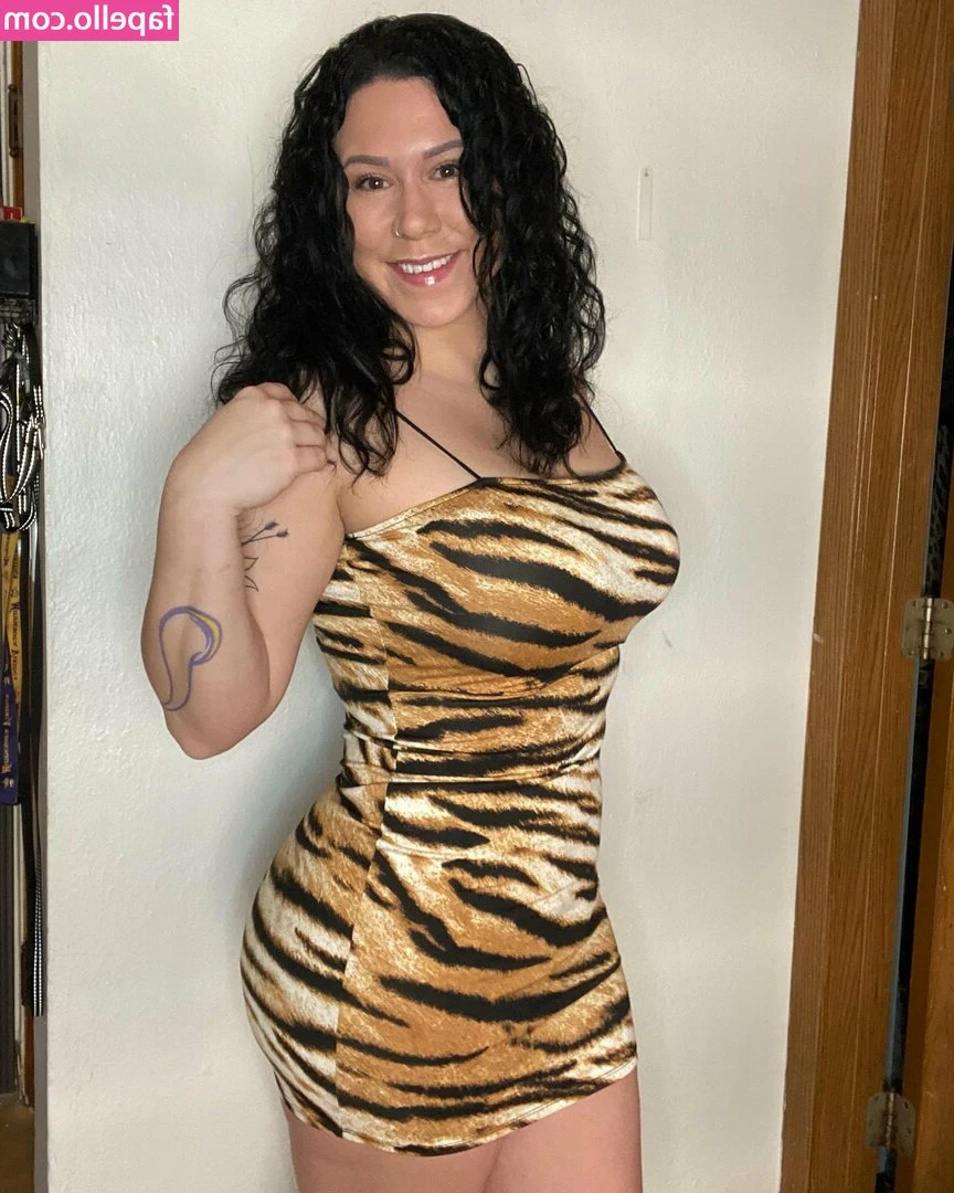 amberroyal148 - Fat chocha - I’m in the gym papi...