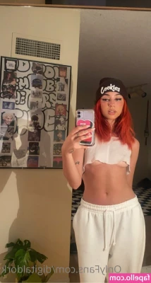 chloelovesme - Bat wing titties