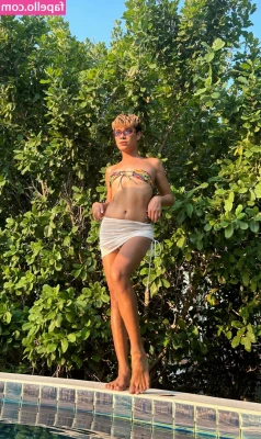 Blossom - I look fucking hot even with clothes on 🥰