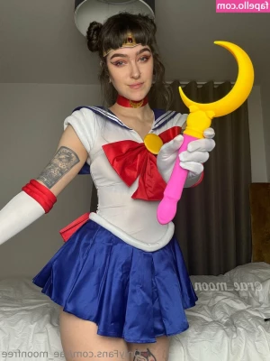 rae_moonfree [ rae-moonfree ] - 🤤 would you have sex on a beach? I might... if I was realllly horny