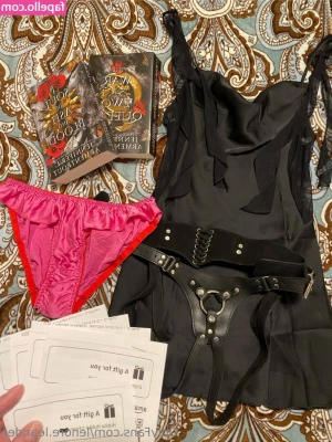 lenore.leander [ lenore-leander ] - I really want to make a Daniela set  I think there s a lot of