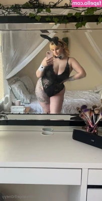 angelh0neyy [ angelh0neyy-1 ] - mornin.. taste me ;)