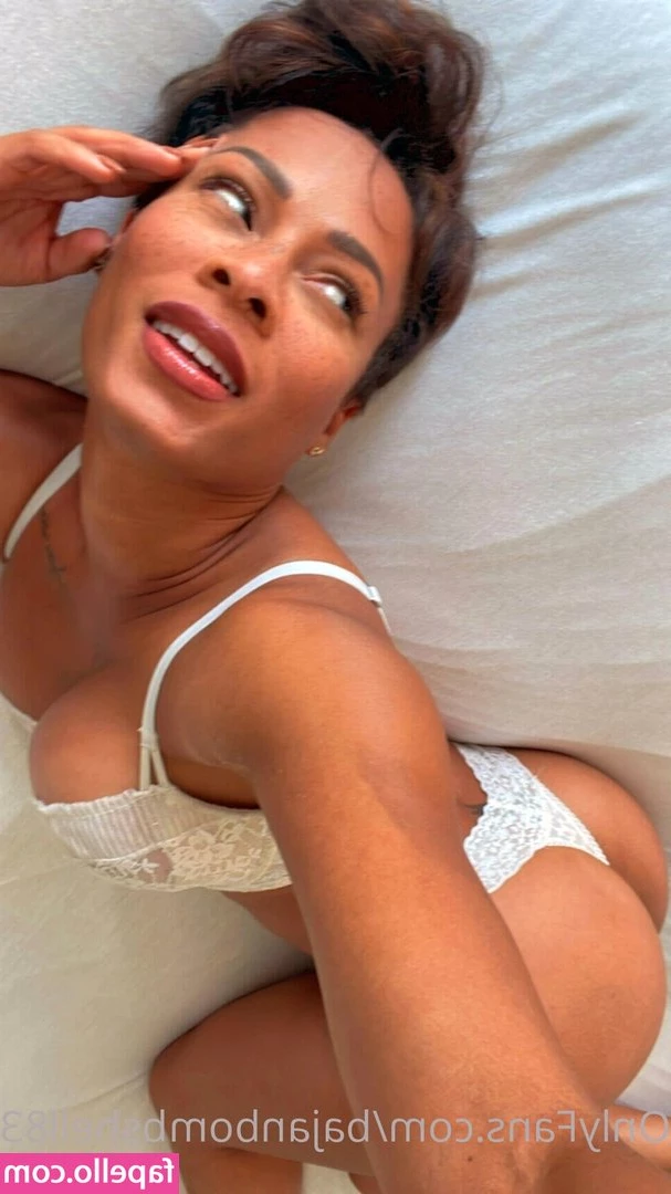 Kristal Marshall [ kristal-marshall ] - Love this little edit   Hayln-Rose is looking super fucking hot here