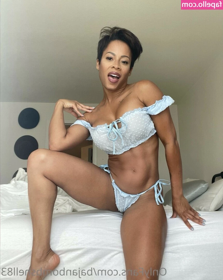 Kristal Marshall [ kristal-marshall ] - Someone asked why I dont have sound in my videos  Its cause I usually